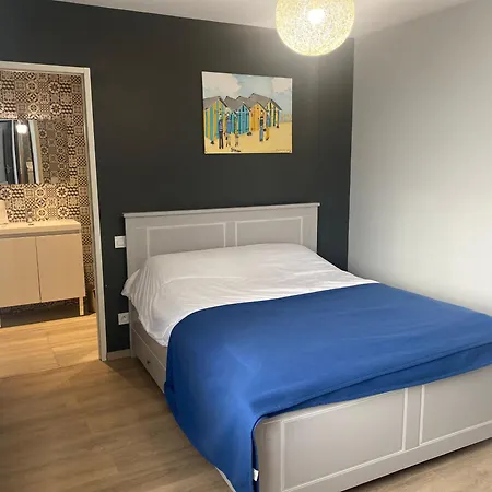 בית נופש Mocy La Maison *